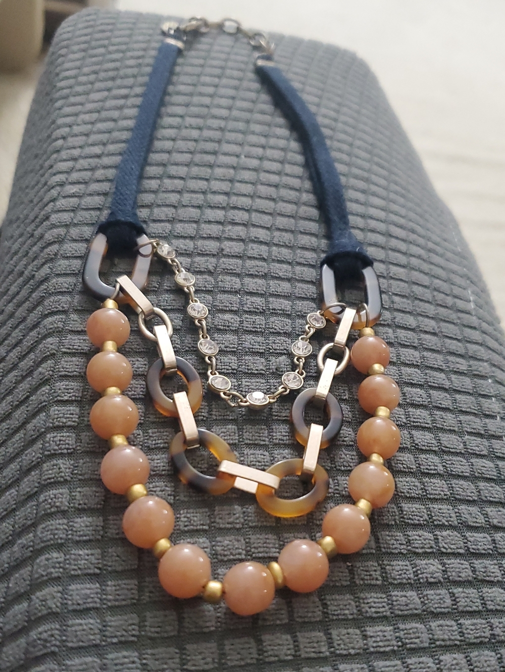 ANN TAYLOR, Peach Beaded, Tortoiseshell Link/ Silver-Marchasite Layer Necklace
